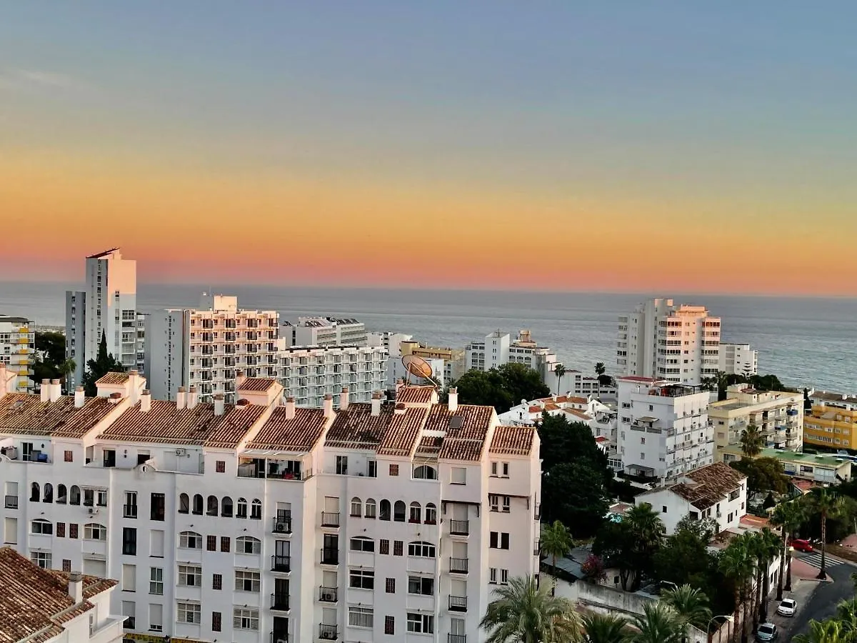 Luxury Suites Minerva Beach Benalmadena Apartment